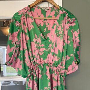 Umgee V Neck Satin feel Bubblegum Pink and Green Top Shirt Medium